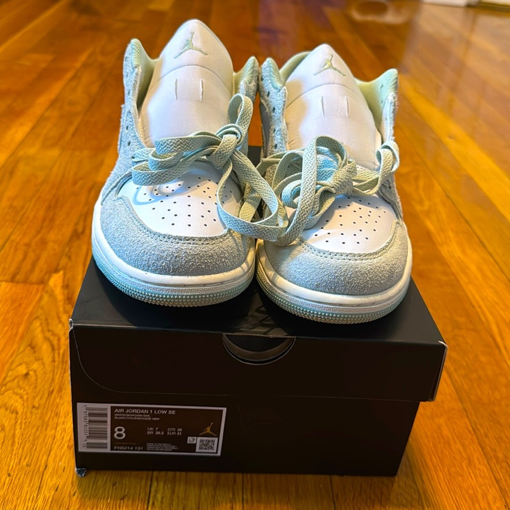 Air Jordan 1 Low SE - FN5214 131